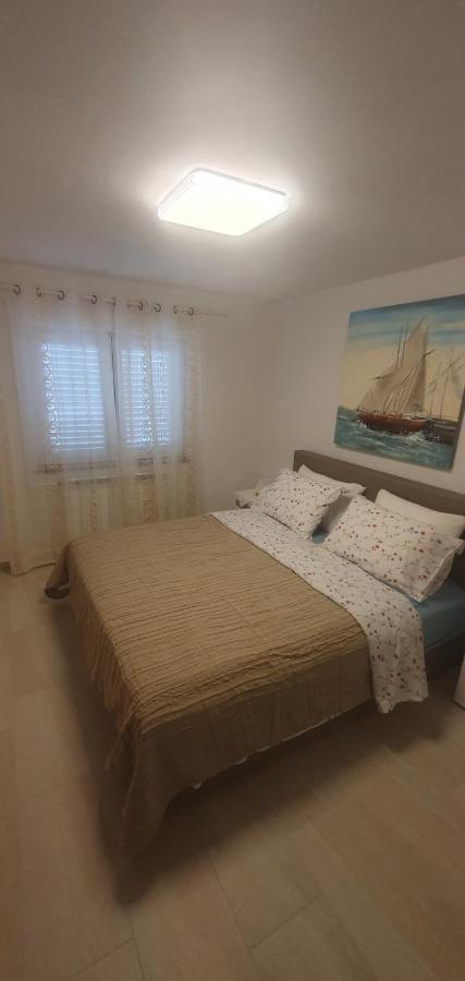 Hause Lupic Appartement Rab Town Buitenkant foto