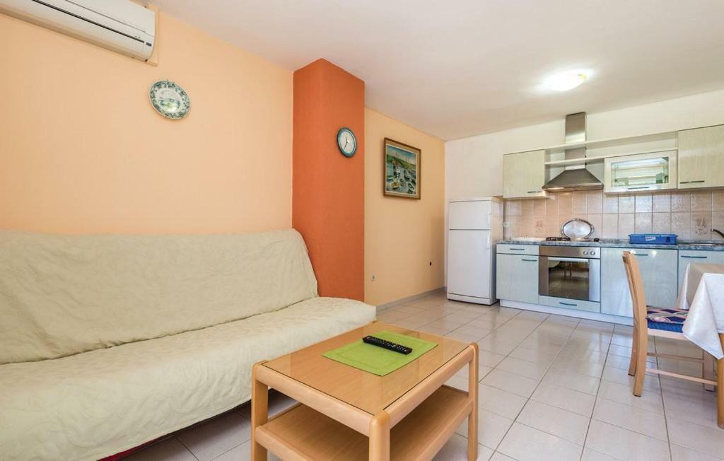 Hause Lupic Appartement Rab Town Buitenkant foto